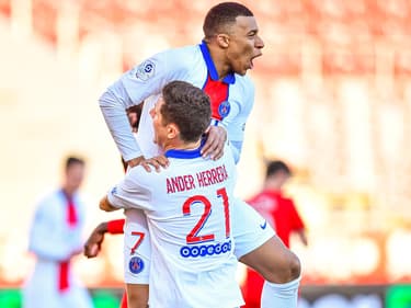 Kylian Mbappé avec Ander Herrera, à Dijon le 27 février 2021