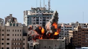 L'immeuble des médias Al-Jazeera et Associated Press bombardé à Gaza