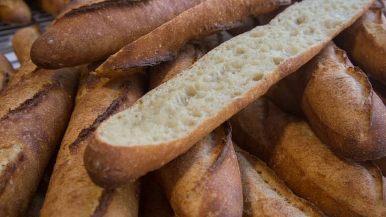 Des baguettes viennoises La Boulangère font l'objet d'un rappel (photo d'illustration).