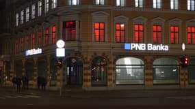 La BCE a déclaré que PNB Banka, la sixième banque lettone avec 550 millions d'euros d'actifs, avait été déclarée en état de "faillite ou de faillite probable".