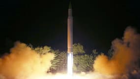 La photo supposée du lancement du missile balistique lancé le 28 juillet 2017 par la Corée du Nord. 