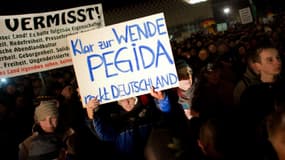 Manifestation du groupe Pegida contre les immigrés à Dresde, le 8 décembre 2014. 