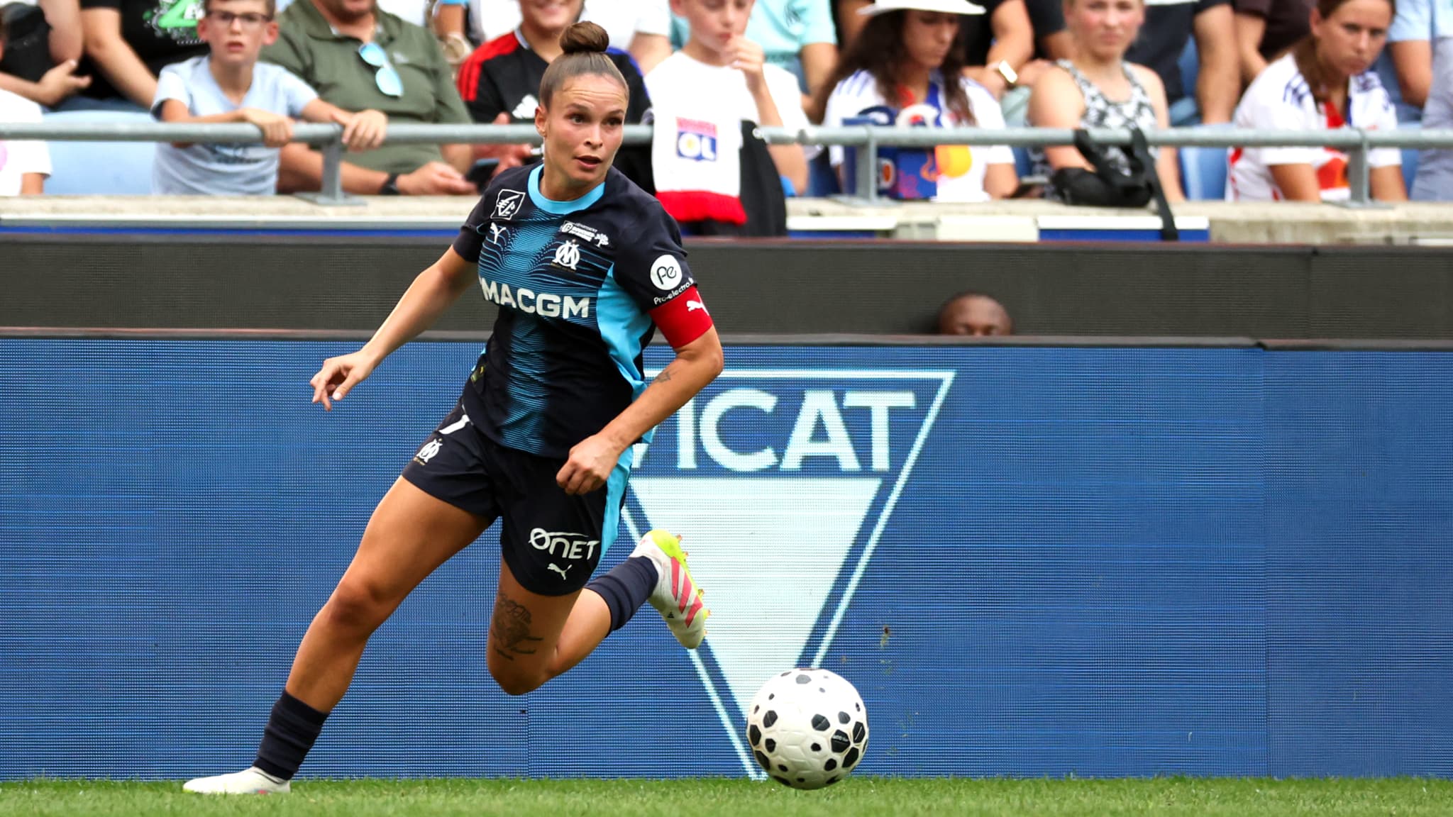 UNE ANNONCE SURPRISE: LA SECTION FÉMININE DE L'OM CHANGE DE NOM ET DE LOGO