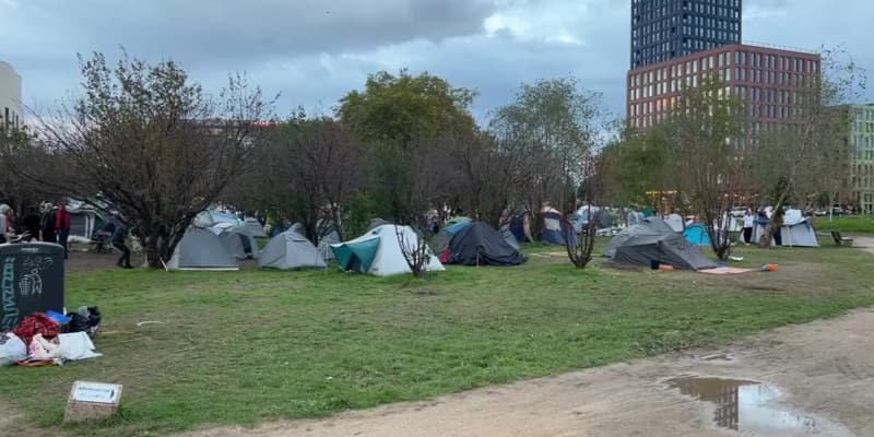 Le tribunal a ordonné l'évacuation du campement du parc de la Place de l'Etoile.