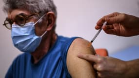 Vaccination à l'Institut Pasteur à Paris, le 21 janvier 2021