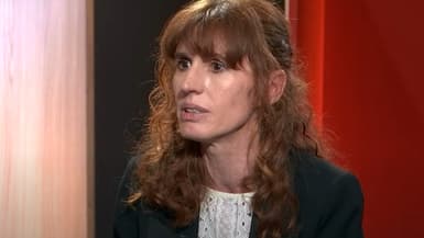 Hélène Perlant, la fille de François Bayrou, lors de l'émission "À l’air libre" diffusée sur la chaîne You Tube de Mediapart jeudi 24 avril 2025 