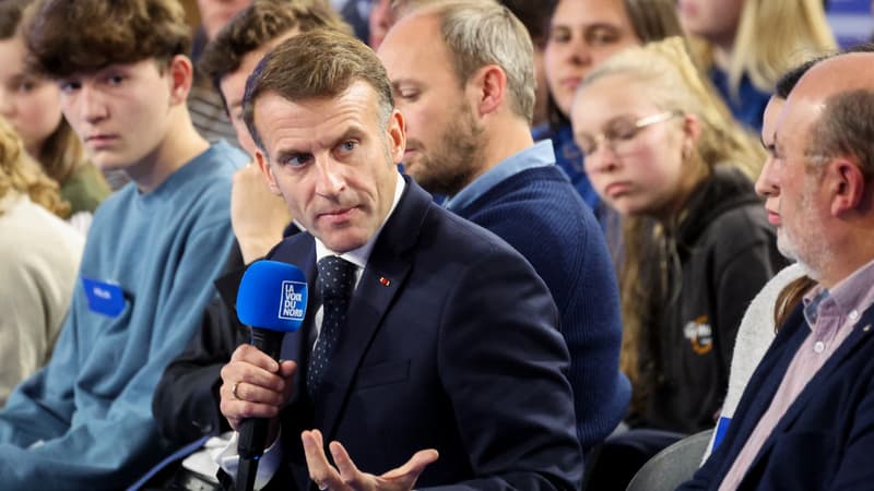 "Pour qui je dois voter?": Emmanuel Macron alerte sur le risque de voir des Français se tourner vers l'IA pour les prochaines élections
