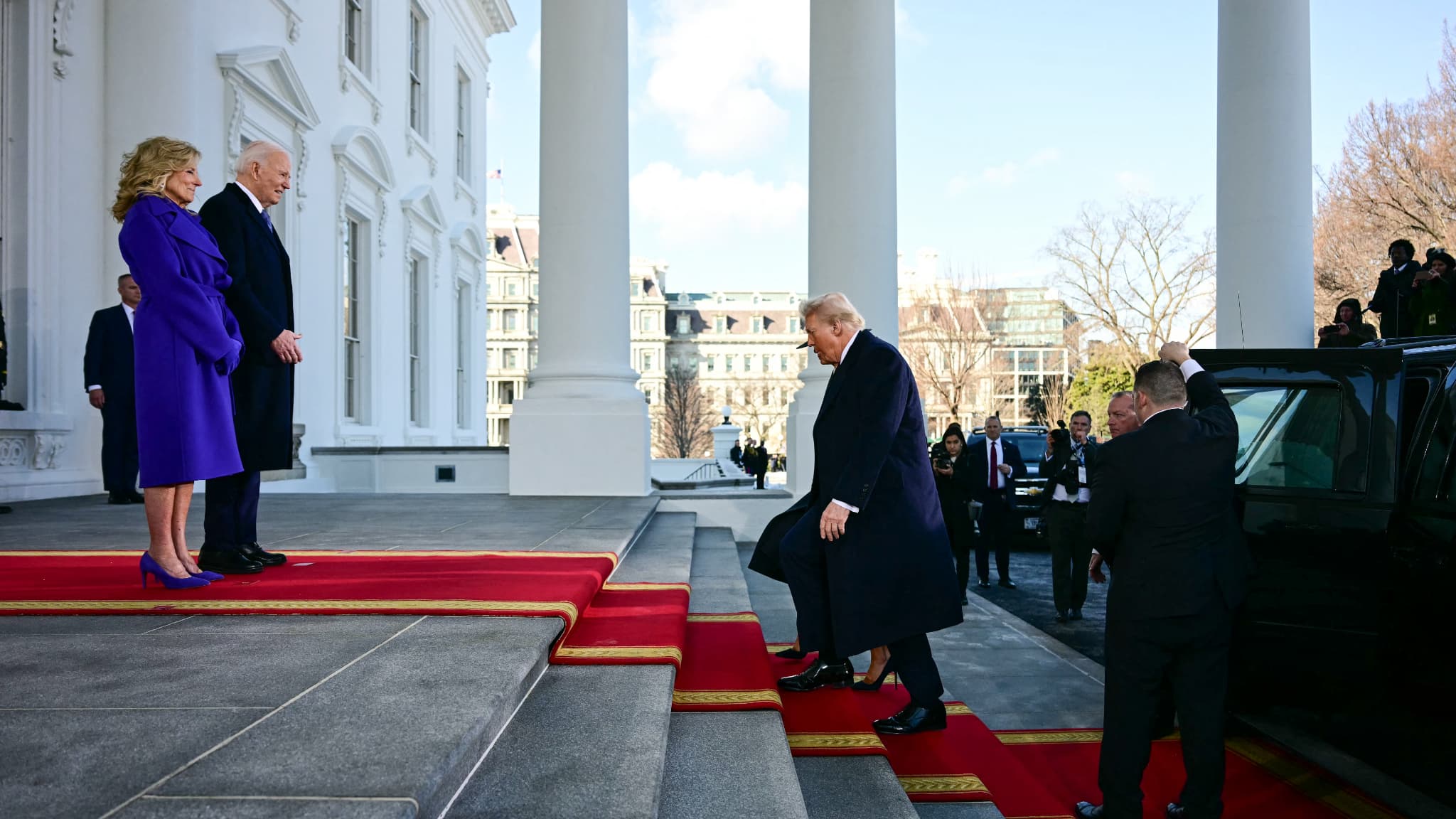 Jill et Joe Biden accueillent Donald Trump à la Maison Blanche le 20 janvier 2025