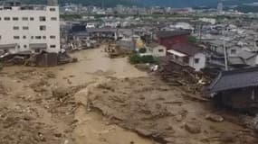 Des pluies torrentielles causent des dizaines de morts au Japon