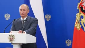 Les auteurs du rapport affirment que Vladimir Poutine ment aux électeurs en déclarant un revenu de moins de quatre millions de roubles.