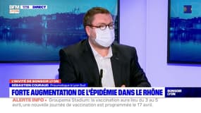 Covid-19: Sébastien Couraud, pneumologue à Lyon Sud, note que les patients sont "plus jeunes et plus graves" qu'en mars dernier 