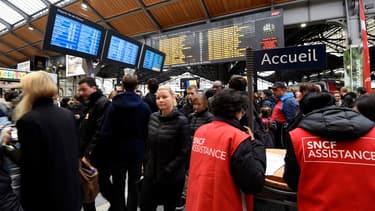 Des "gilets rouges" seront présents dans les gares pour informer, orienter et aider si besoin les candidats.