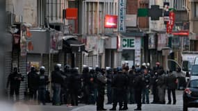 Une opération antiterroriste a débuté vers 4h30 mercredi 18 novembre à Saint-Denis, au nord de Paris.