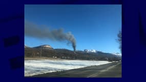 Un incendie s'est déclenché ce samedi dans la matinée au lieu-dit Le Reynard sur la commune de La Rochette, entre Romette et La Bâtie-Neuve.