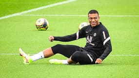 Kylian Mbappé à l'entraînement du PSG
