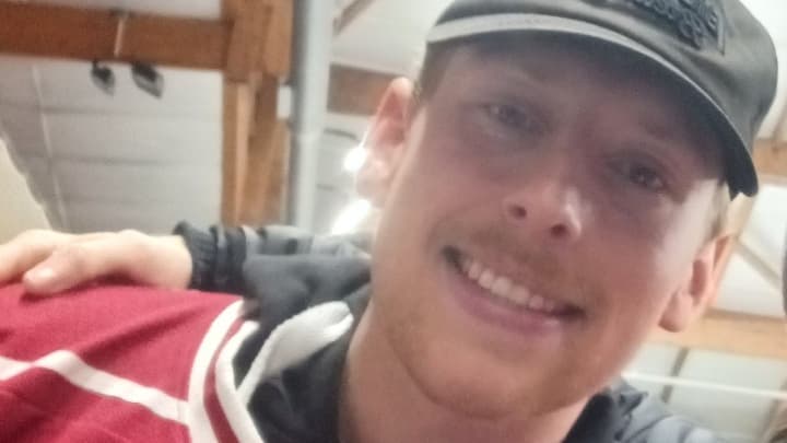 Hockey sur glace: les diables rouges prolongent leur gardien de but griffen outhouse