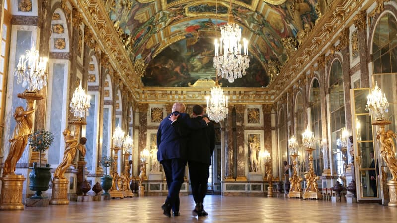 Donald Trump à Versailles: les images de la visite du président américain durant laquelle il a signé l'accord de paix avec l'Iran