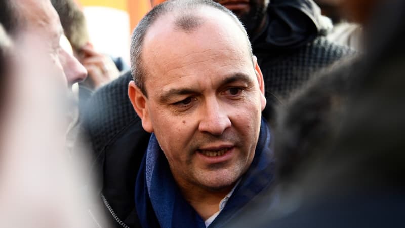 "La question de l'équilibre ne nous désintéresse pas, mais on ne peut pas la traiter par une mesure injuste que cet âge pivot" explique Laurent Berger, secrétaire général de la CFDT.