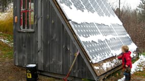 Des panneaux solaires pour produire sa propre énergie renouvelable (illustration).