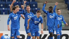 Le poing levé des joueurs d'Hoffenheim