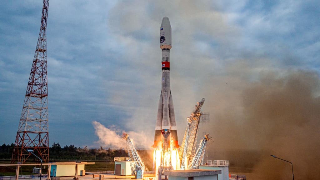 De Russische maansonde zendt zijn eerste gegevens uit voordat hij de maan bereikt