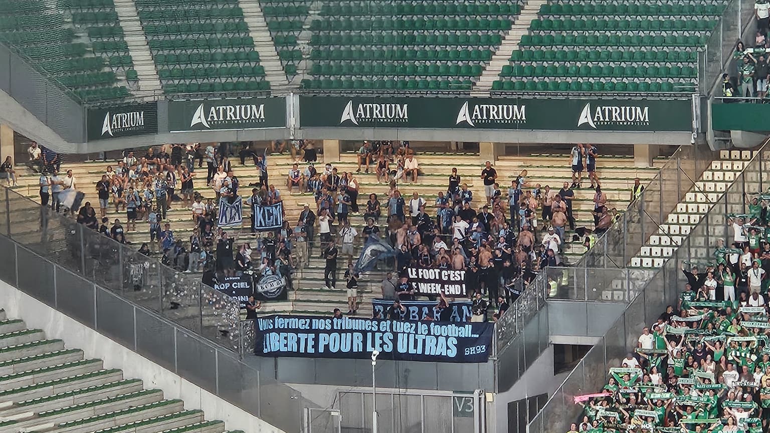 Une banderole des supporters du HAC en soutien à ceux de l'AS Saint-Etienne, le 24 août 2024.