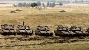Des chars israéliens sur le plateau du Golan, le 10 mai 2018.