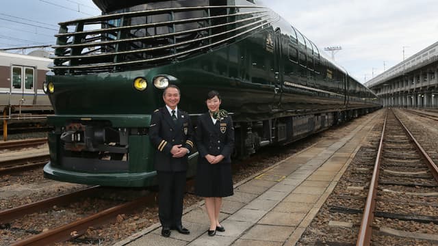 Ces trains n'ont rien à envier aux fastes des croisières maritimes de luxe ou des premières classes des compagnies aériennes