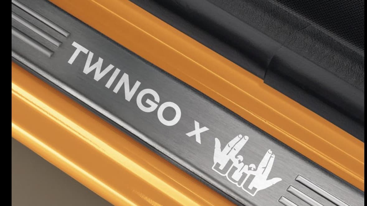 Le tweet proposant à Jul une édition spéciale de la Twingo a depuis été supprimé par Renault 