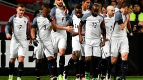L'équipe de France avec son nouveau maillot "extérieur"