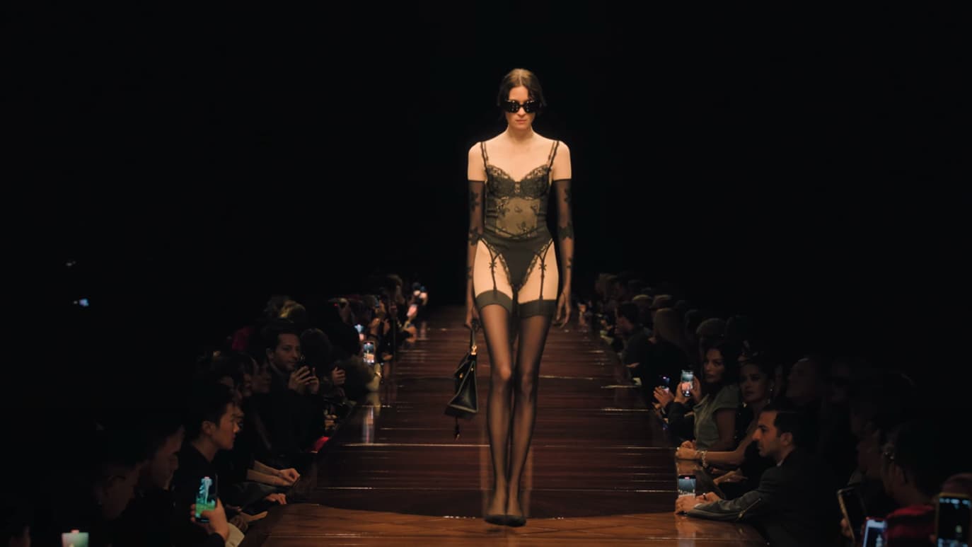 Défilé Balenciaga printemps été 2025, le 30 septembre 2024