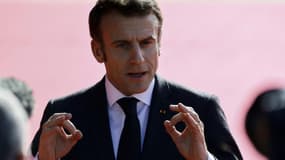Le président Emmanuel Macron le 6 décembre 2022 à Tirana 