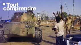 Cette image tirée d'une vidéo diffusée le 26 octobre 2025 sur le compte Telegram des Forces de soutien rapide (RSF) montre des combattants des RSF en train de célébrer dans les rues d'El-Facher, dans la région du Darfour.
