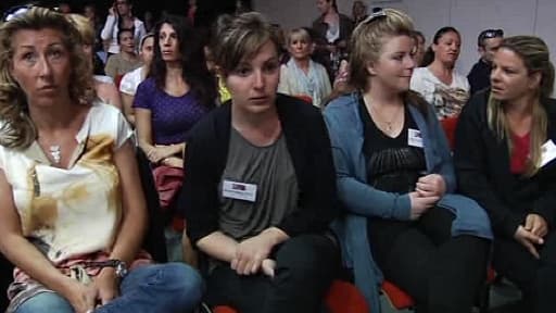 Des plaignantes dans la salle d'audience du tribunal correctionnel de Marseille, à l'ouverture du procès PIP, mercredi 17 avril.