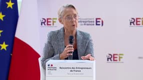 Pour Elisabeth Borne, la décarbonation "ne veut pas dire décroître, mais réinventer notre modèle de croissance"