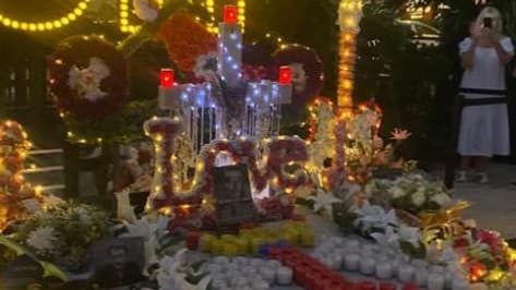 La tombe de Johnny Hallyday, le 5 décembre 2022. La tombe de Johnny Hallyday, le 5 décembre 2022.