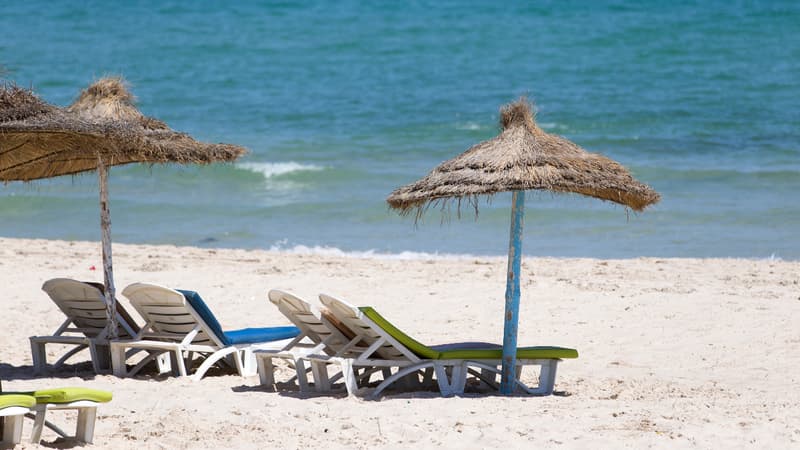 La plage de Sousse était vide, le 27 juin 2015, au lendemain de la tuerie