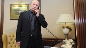 Vladimir Poutine, le président russe, au téléphone (illustration)