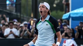 Le Français Arthur Cazaux en transe lors d'un match à l'Open d'Australie, janvier 2025