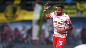 La joie du milieu de terrain français de Leipzig Christopher Nkunku, arpès avoir ouvert le score à domicile contre le Borussia Dormtund, lors de la 11e journée de Bundesliga, le 7 novembre 2021