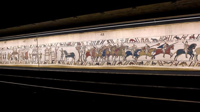 Le prêt de la Tapisserie de Bayeux à Londres n'est pas désintéressé, prévenait la presse britannique mercredi.