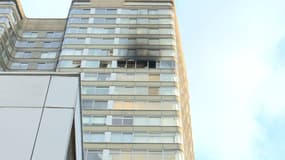 Le feu s'est déclaré au 26e étage d'un immeuble à Paris.