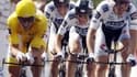 Le Suisse de la Saxo Bank conserve son maillot jaune d'un souffle au détriment de Lance Armstrong.