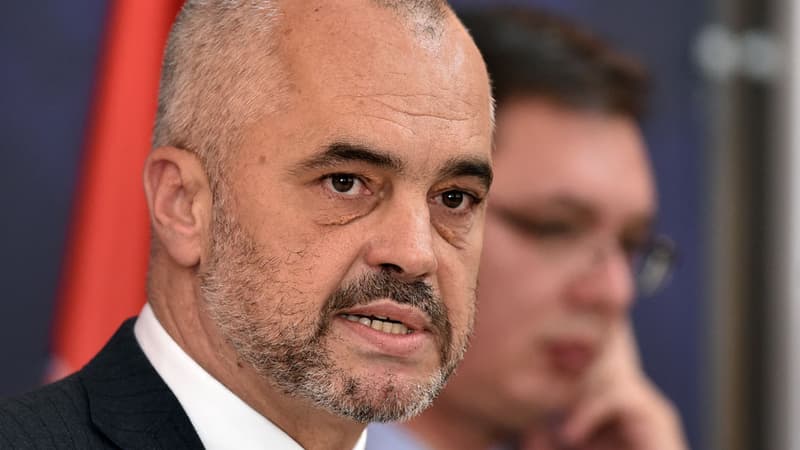 Le Premier ministre albanais a appelé les Serbes à reconnaître officiellement la province du Kosovo, rejetée par Belgrade. 