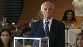 Joseph Minniti lors du dépouillement du vote pour l'élection du maire de La Seyne-sur-Mer le mardi 27 mai