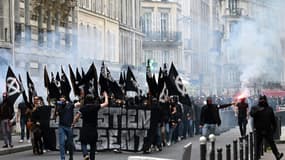Des militants d'ultradroite manifestent, le 6 mai 2023 à Paris