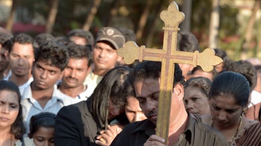 L'infirmière a été inhumée devant 2000 personnes à Shirva en Inde