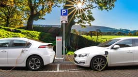 Quelle assurance choisir pour un véhicule électrique ou hybride ?