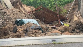 Une maison d'Irigny (Rhône) a connu un éboulement de terrain après les inondations du week-end. 
