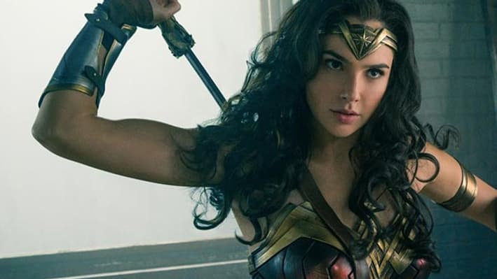 Gal Gadot dans Wonder Woman. Gal Gadot dans Wonder Woman.
